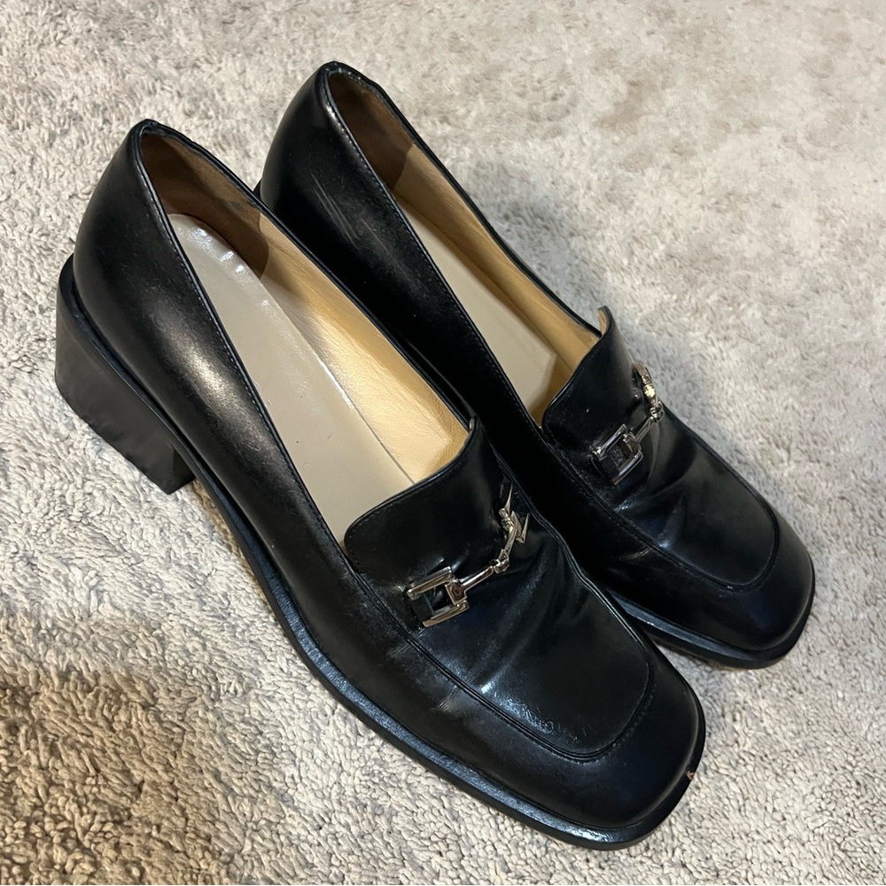 Gucci Women’s Black chunky heel loafers/platform
